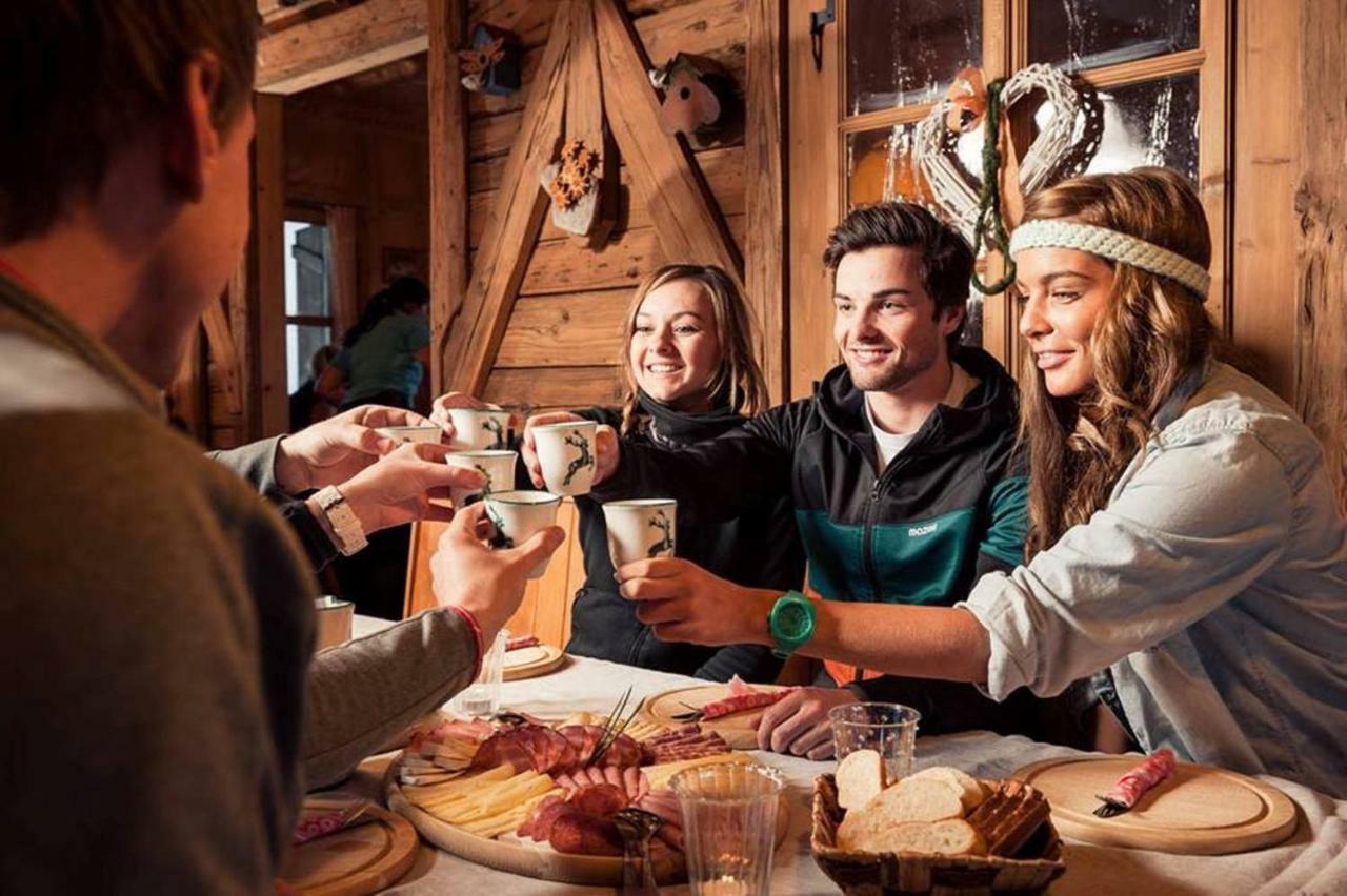 Apart- Chalet Gletscherglueck Telfes im Stubai Buitenkant foto